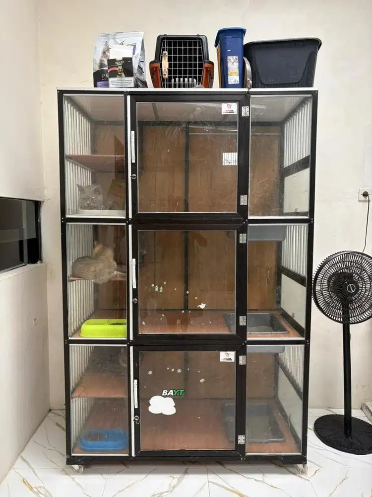 Kandang kucing alumunium 3 lantai