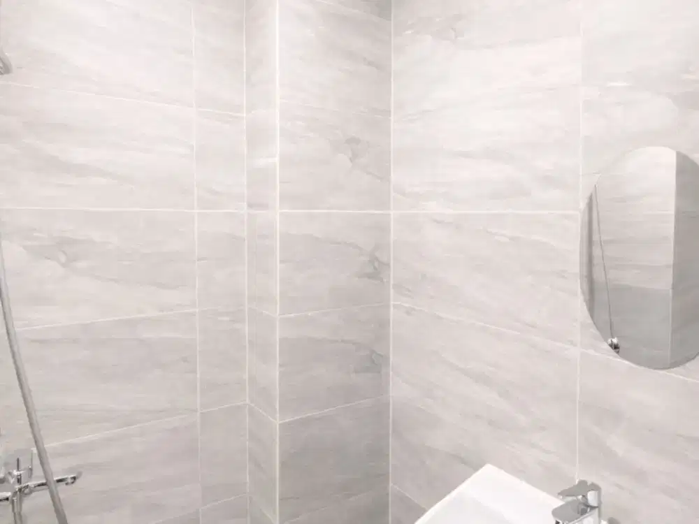 Sewa 2Jutaan Apartemen Collins Boulevard Studio Semi Furnish