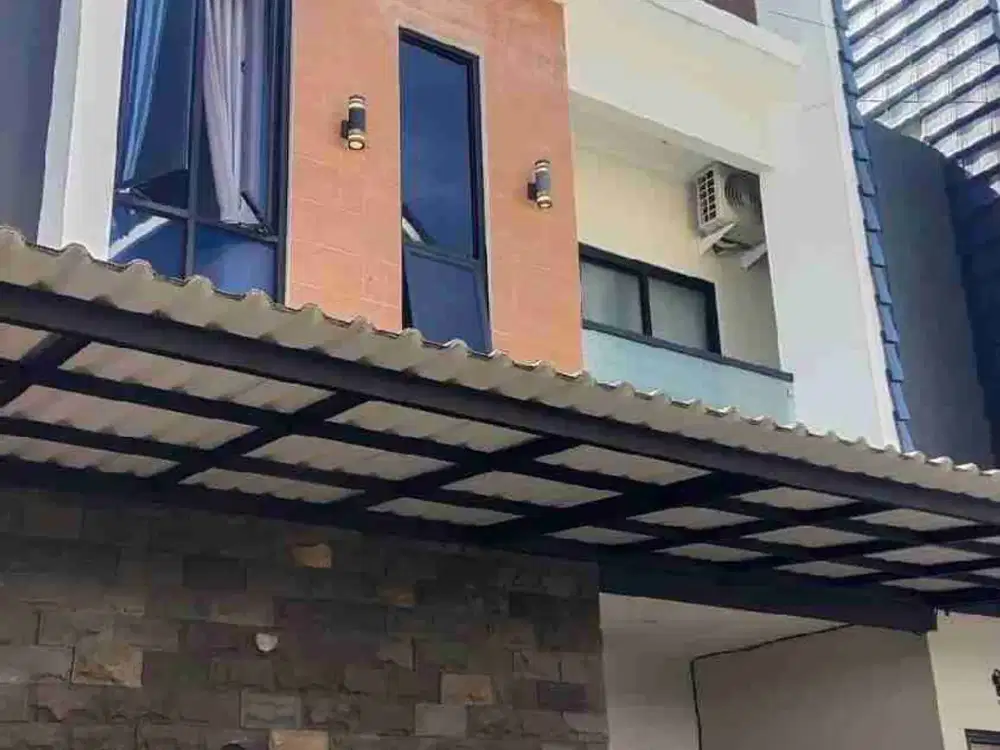 Rumah Siap Huni Di Taman Palem Cibubur Indah, Cibubur, Ciracas, Jaktim