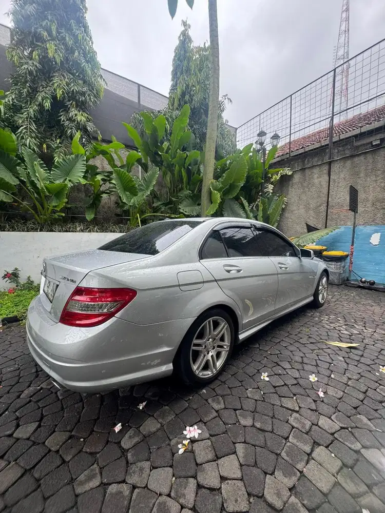 Mercedes-Benz C280 2009 Bensin