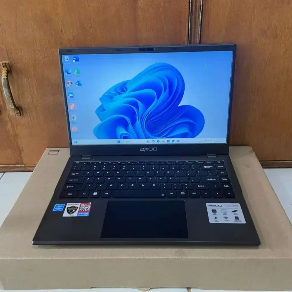 Dijual Axioo SlimBook Hype 10 RAM 8GB/256GB Windows 11 Pro