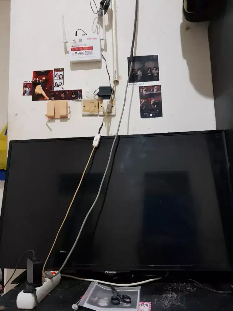 TV LED Panasonic model TH-32H400G