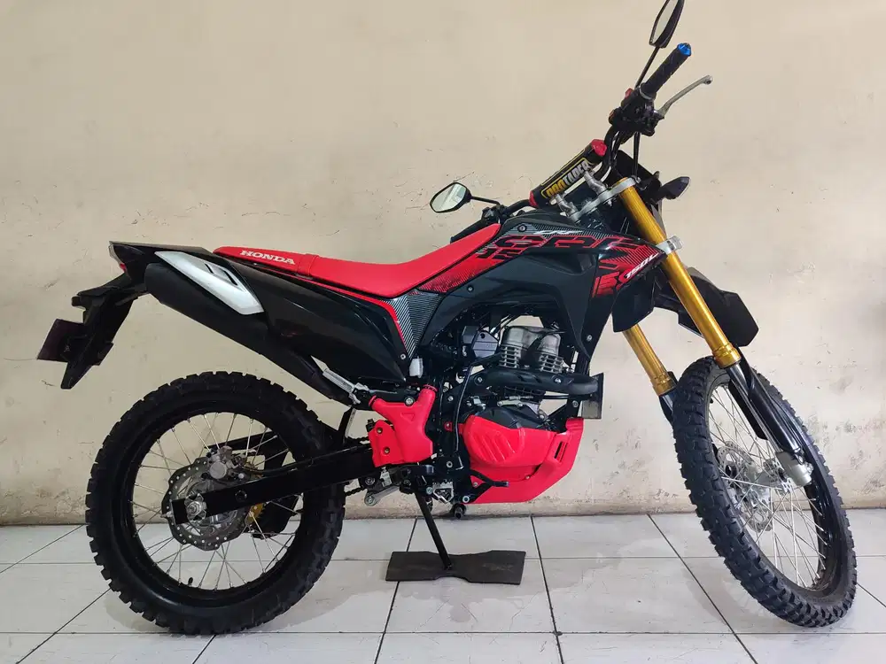 CRF 150L 2024 LIKE NEW mulus terawat siap pakai...