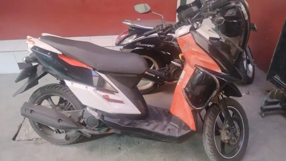 X.ride 2015 ss kumplit pajak isi mesin mulus full orian