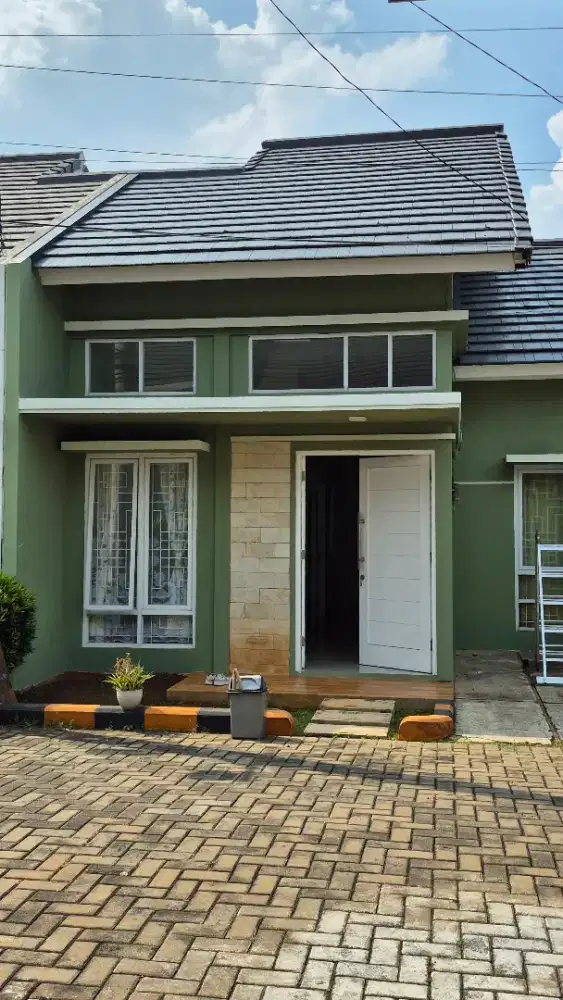 Rumah Strategis dekat LRT Cikunir 2 & tol Jtbening/Jtasih. Bbas banjir