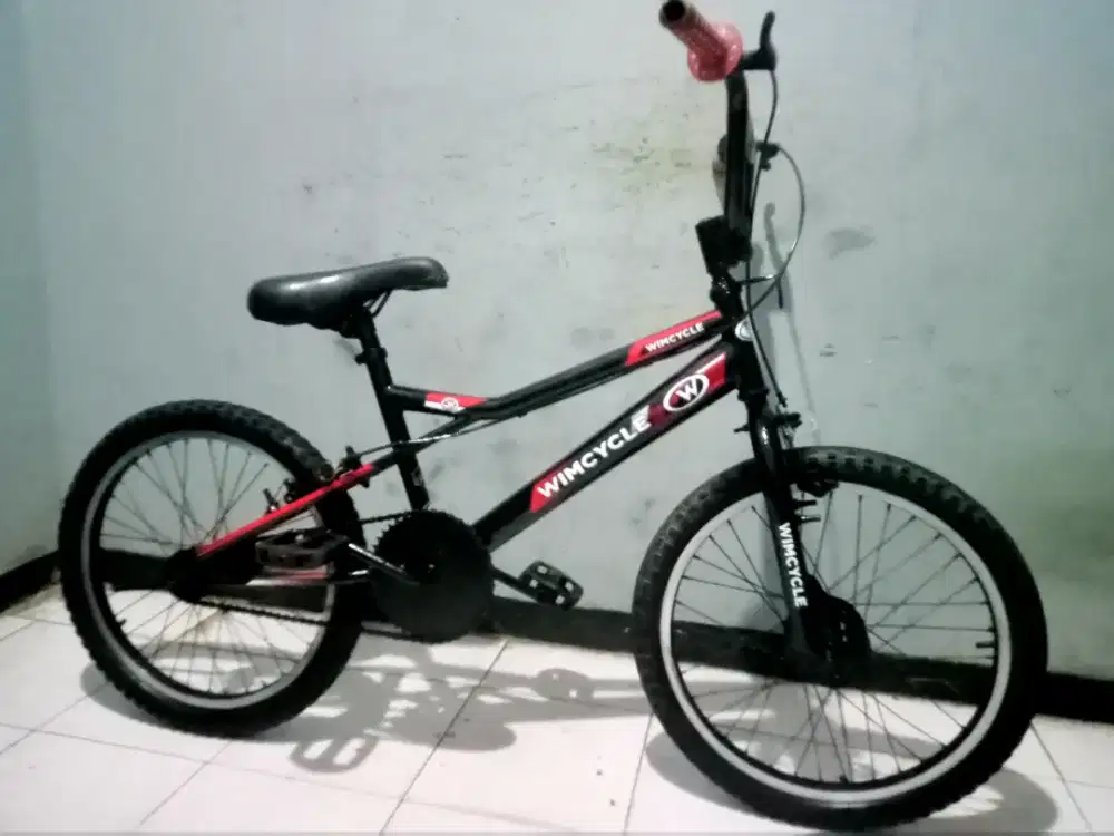 Dijual sepeda BMX merk WIMCYCLE ring 20