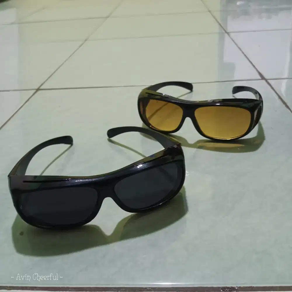 Kacamata Gaul Beli 1 Gratis 1