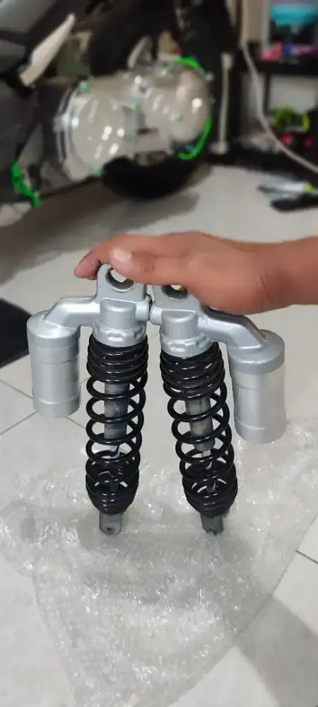 Shock Aerox new (Original made in Vietnam)