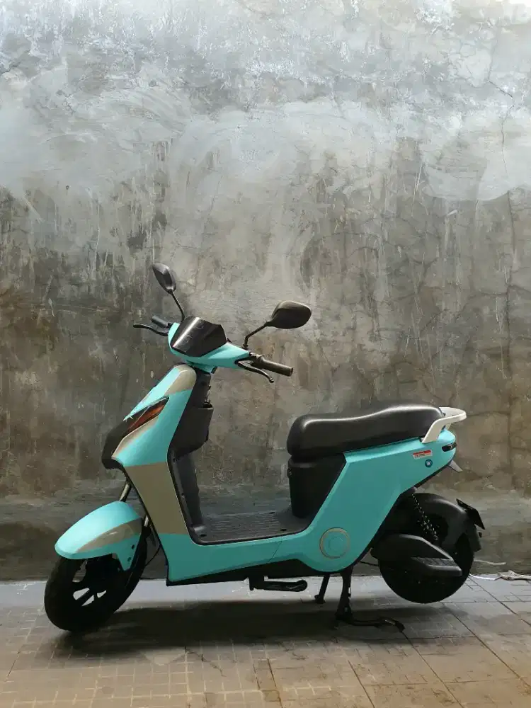 Sepeda Motor Listrik Uwinfly D75