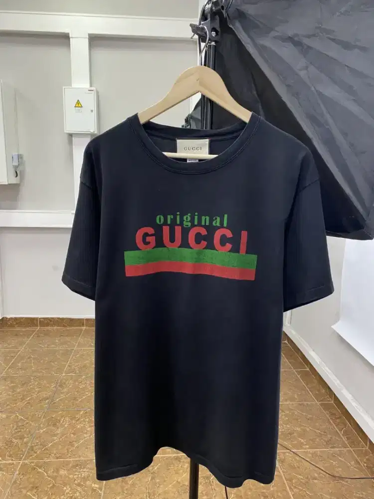 T-shirt Gucci Ukuran ( M )