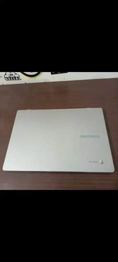 Laptop chrome book