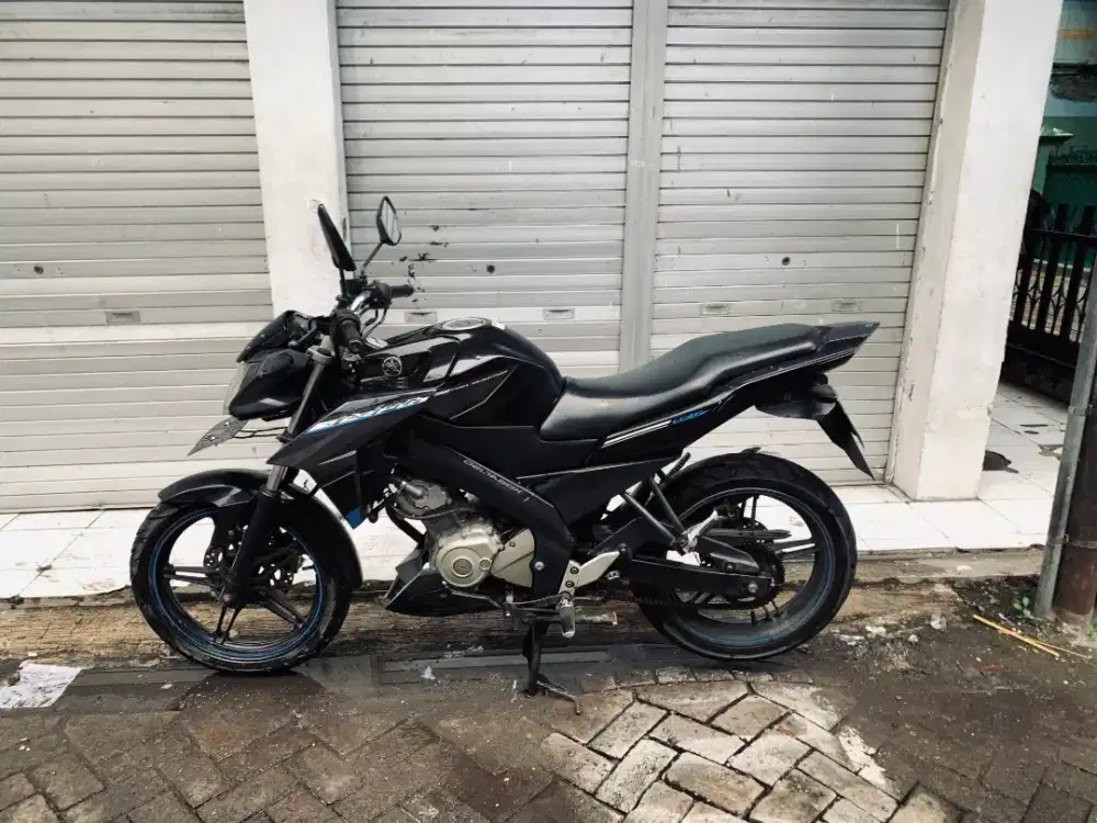 VIXION NVA 2016 HITAM