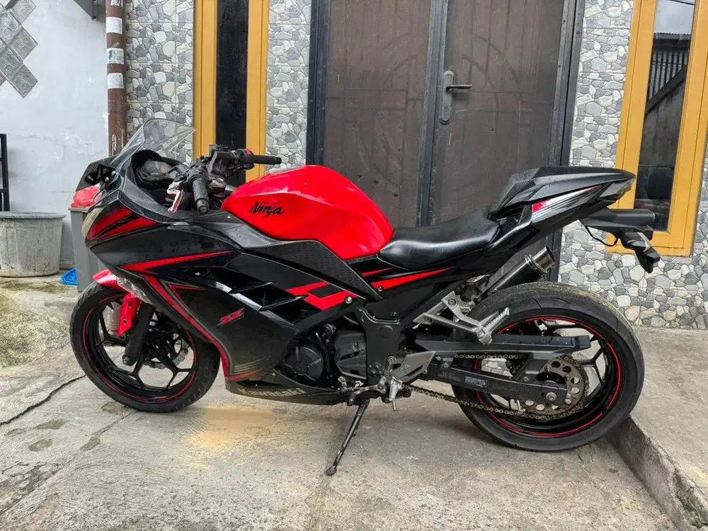 Kawasaki Ninja 250 2 silinder thun 2015 mesin halus jozz siap gas gan/