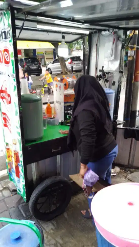 Delivery Es Teh Solo