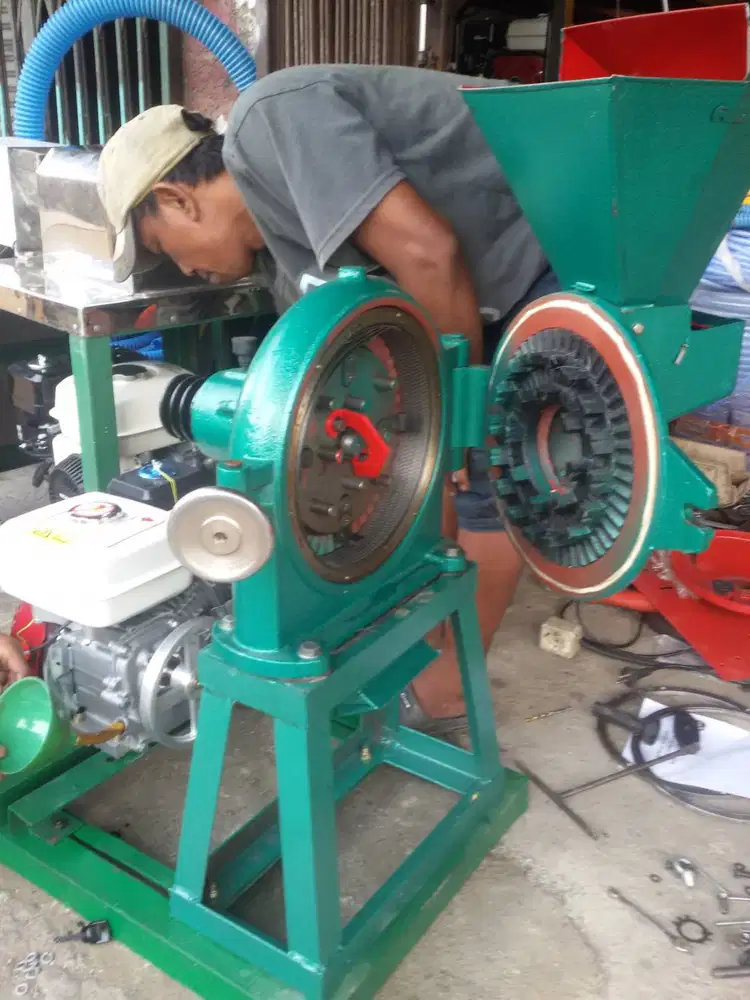 MESIN TEPUNG FFC 23 kapasitas 100 kg / jam