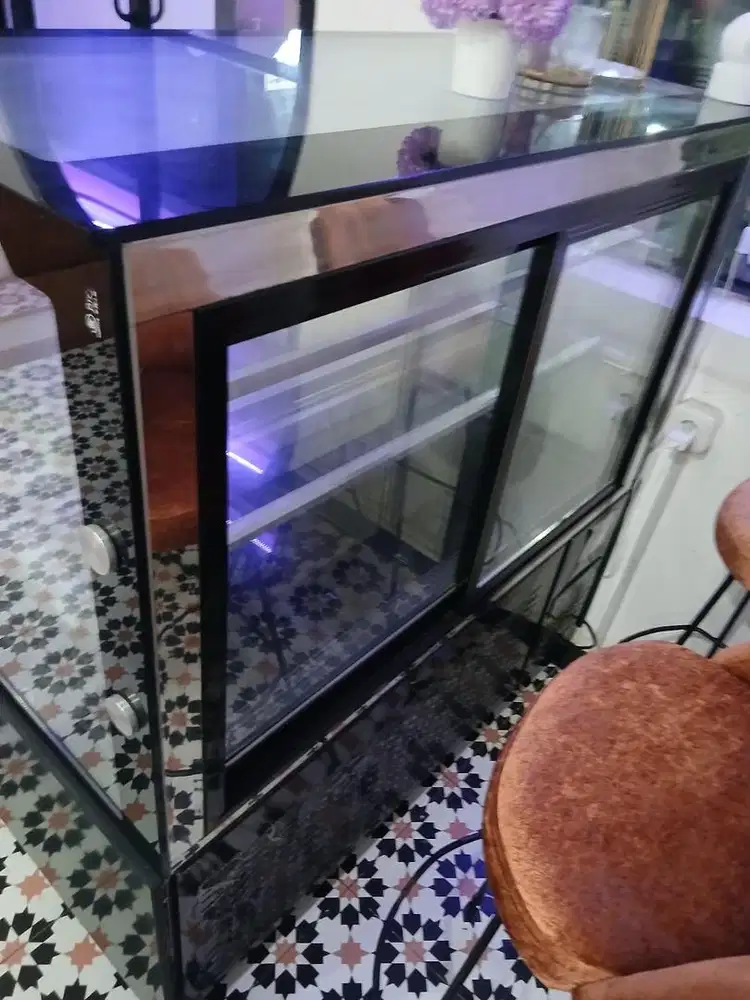 JUAL MURAH ETALASE PENDINGIN KUE