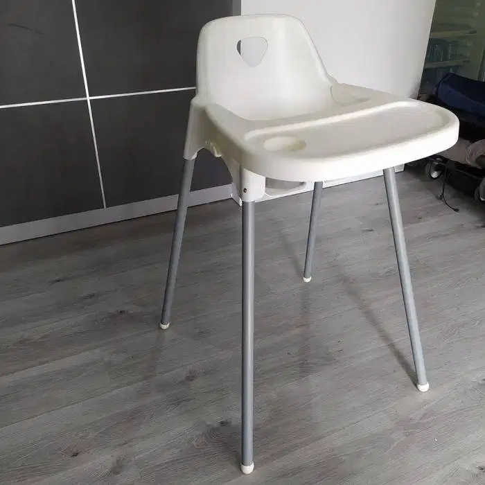 Informa Torry Deux Kursi Makan Bayi (Putih)2