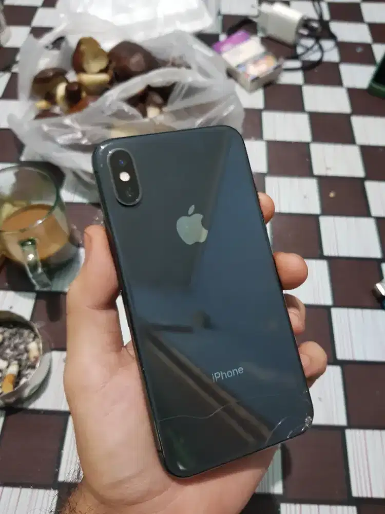 iPhone xs 64 inter