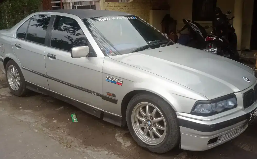Dijual BMW E36 320i Tahun 1996 Manual