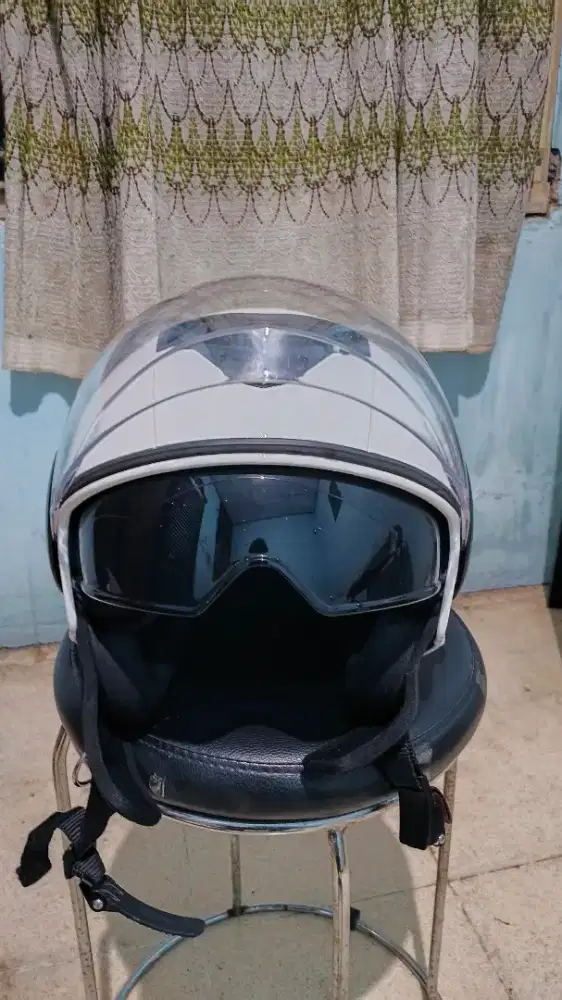 Helm AGV Orbyt Solid Pearl White.