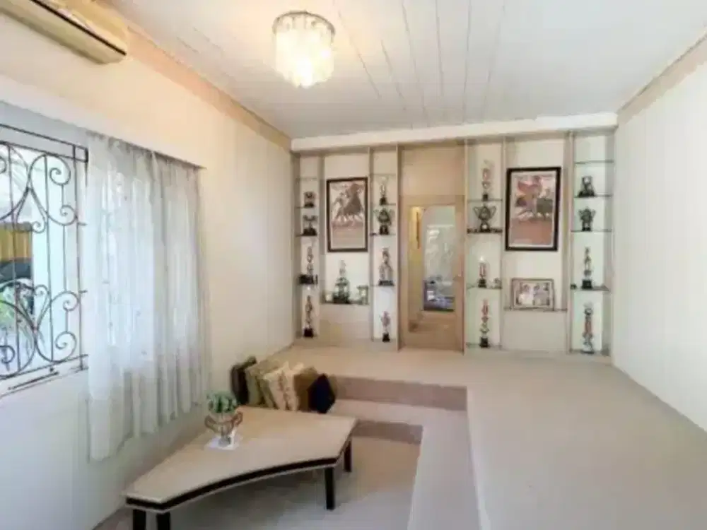 DIJUAL Rumah Villa Mewah Nyaman Siap Huni di Budi Luhur Sayap Setraduta Bandung