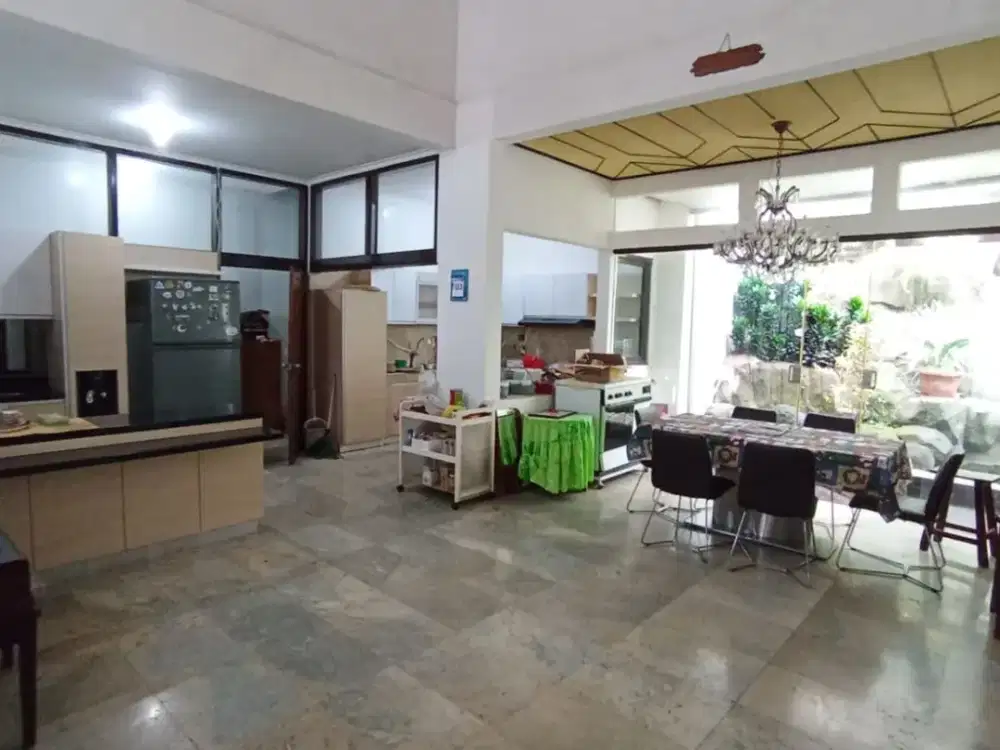 Disewakan rumah furnish siap huni bandung utara Budisari  Setiabudi Bandung dkt UPI, NHI, RSHS, Rs. Advent, ITB