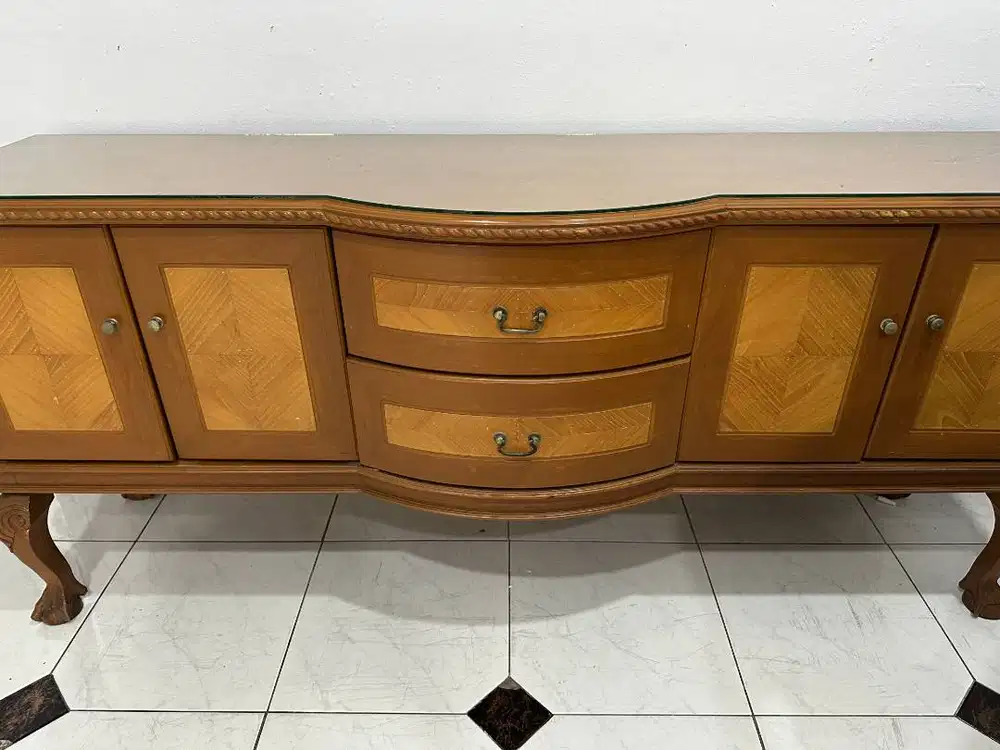 Lemari Credenza TV Kayu Jati Klasik / Buffet Panjang