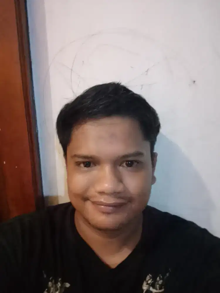 Saya sedang mencari pekerjaan sebagai driver.