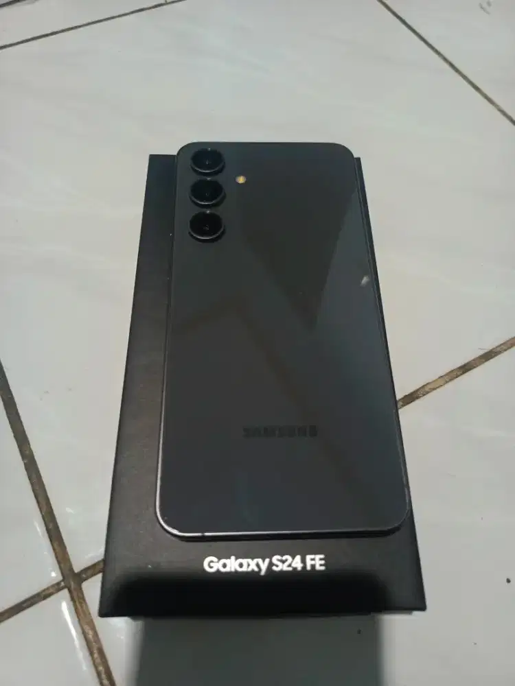 Samsung s24 fe ram 8/256 gb second sein hp dus aja