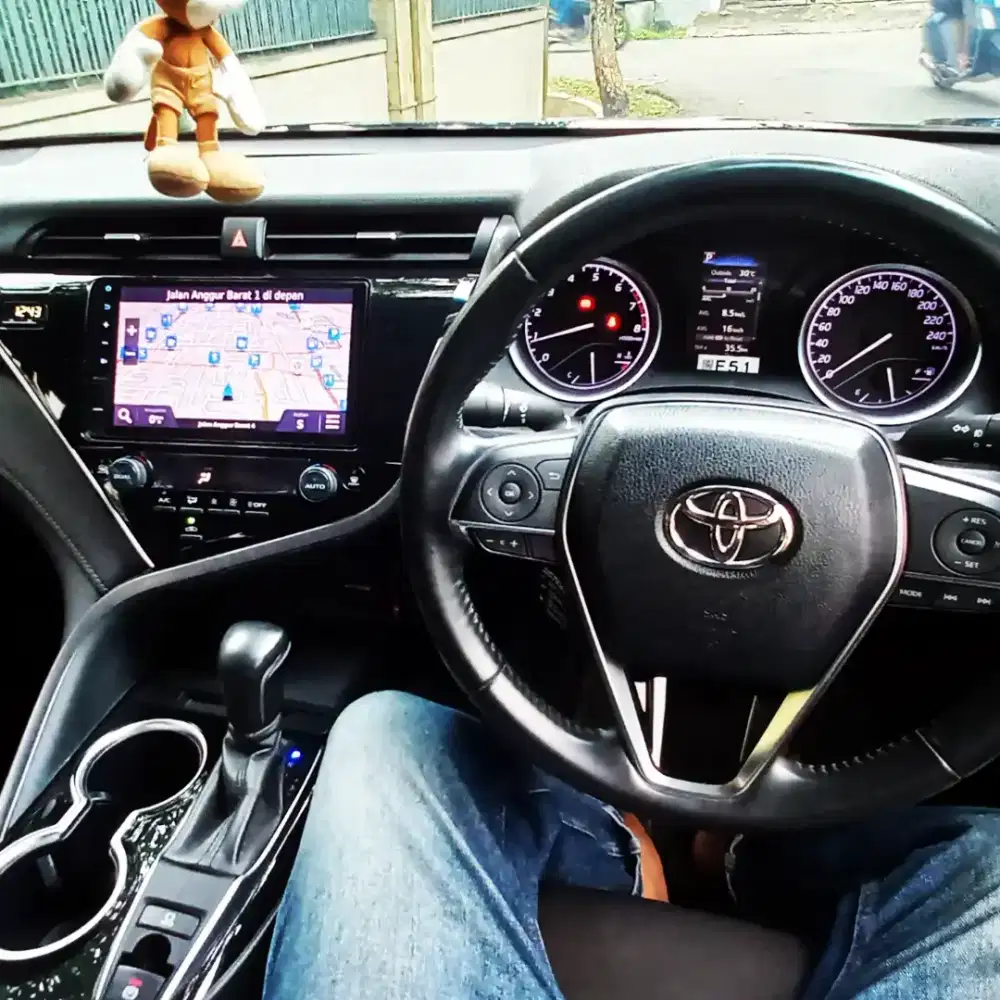 Toyota Camry 2.5 G Matic 2020 Hitam