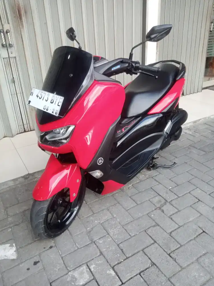 Yamaha N max 2023 merah glossy