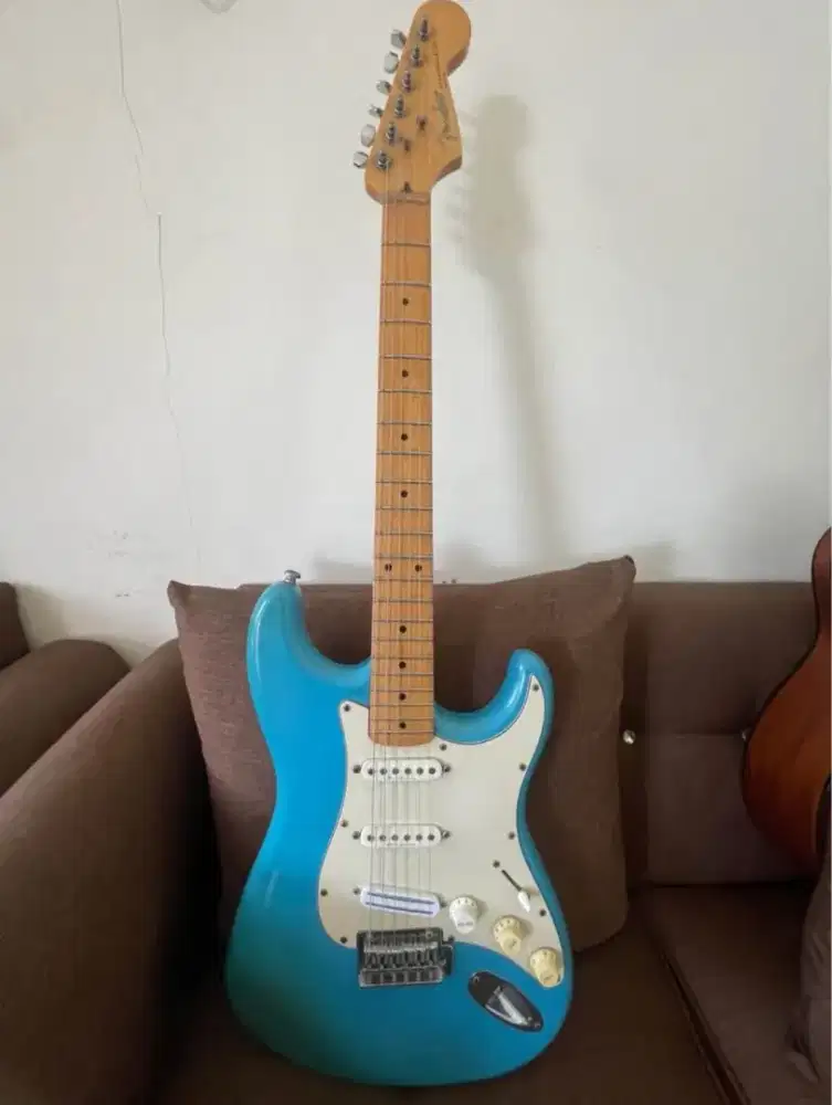 Gitar Fender Stratocaster