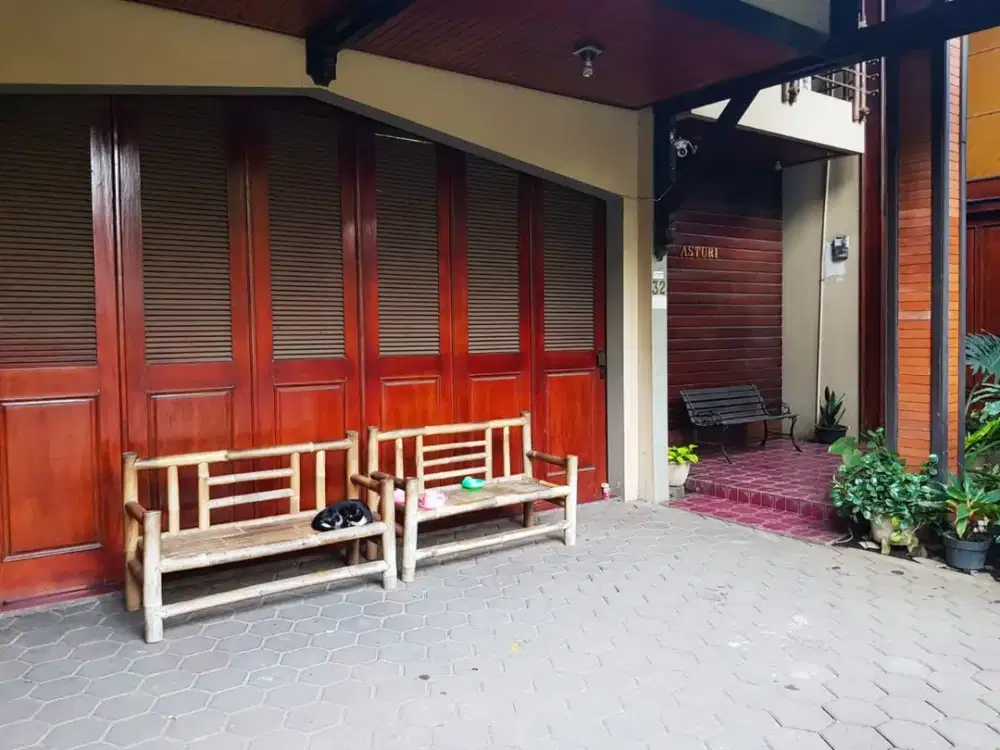 Turun Harga! Rumah Strategis Turangga Bandung 280m - Lebar Muka 15,5m