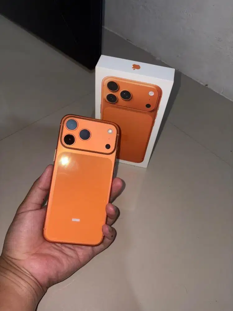 DIJUAL IPHONE 17 PM COSMIC ORANGE 256 GB IBOX