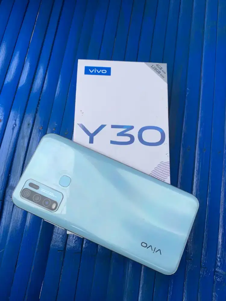 Vivo Y30 Ram 4/128 GB Fullset Murah Aja