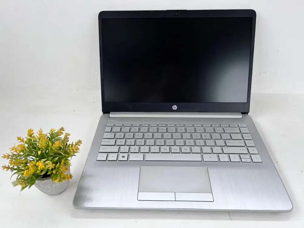 Laptop HP 14 Ram 8/128 Windows 11