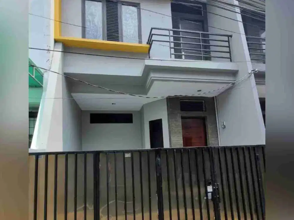 DIJUAL RUMAH 2,5  LANTAI DI TANJUNG DUREN JAKARTA BARAT