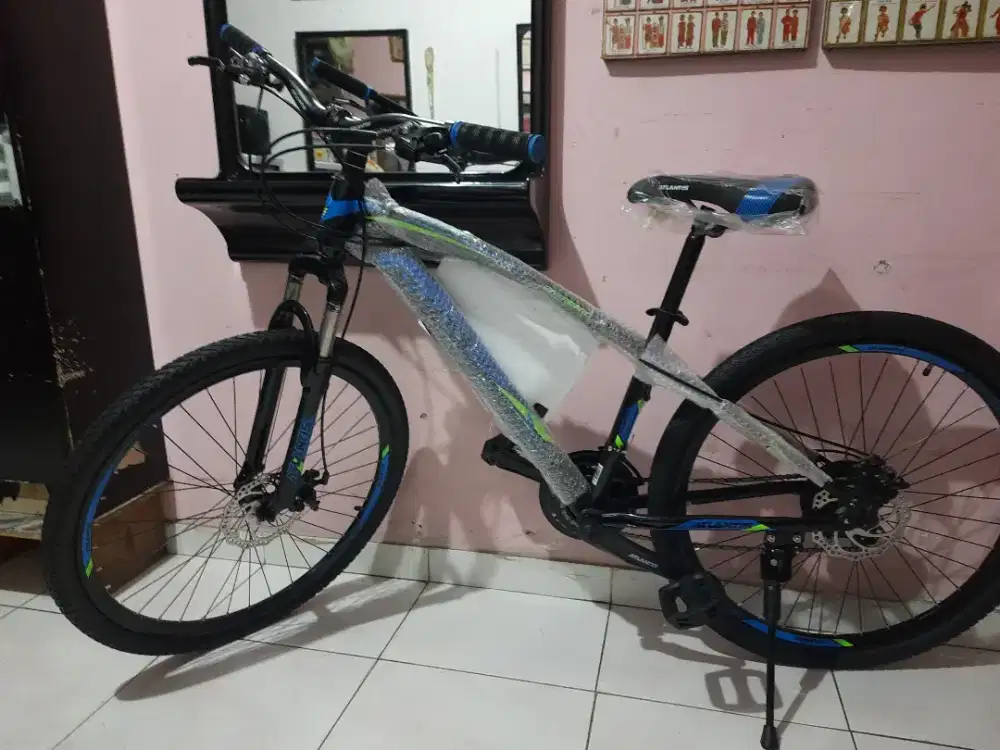 Sepeda mtb atlantis ukuran 26
