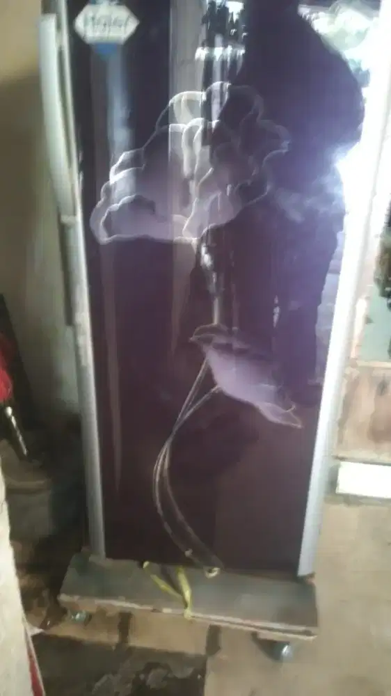 Di jual kulkas Polytron,Fliser jumbo