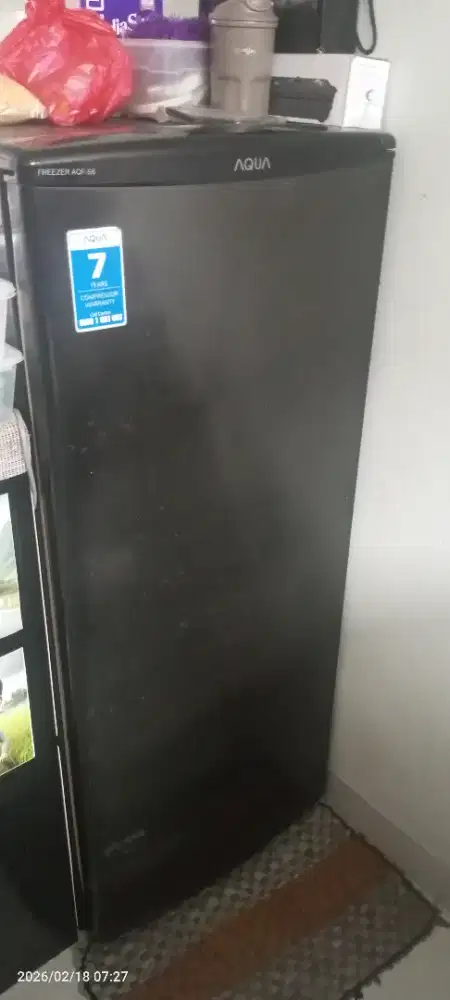Kulkas frezeer merk Aqua