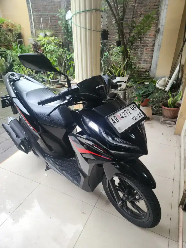 Vario 125 k2v hitam 2023 gbm