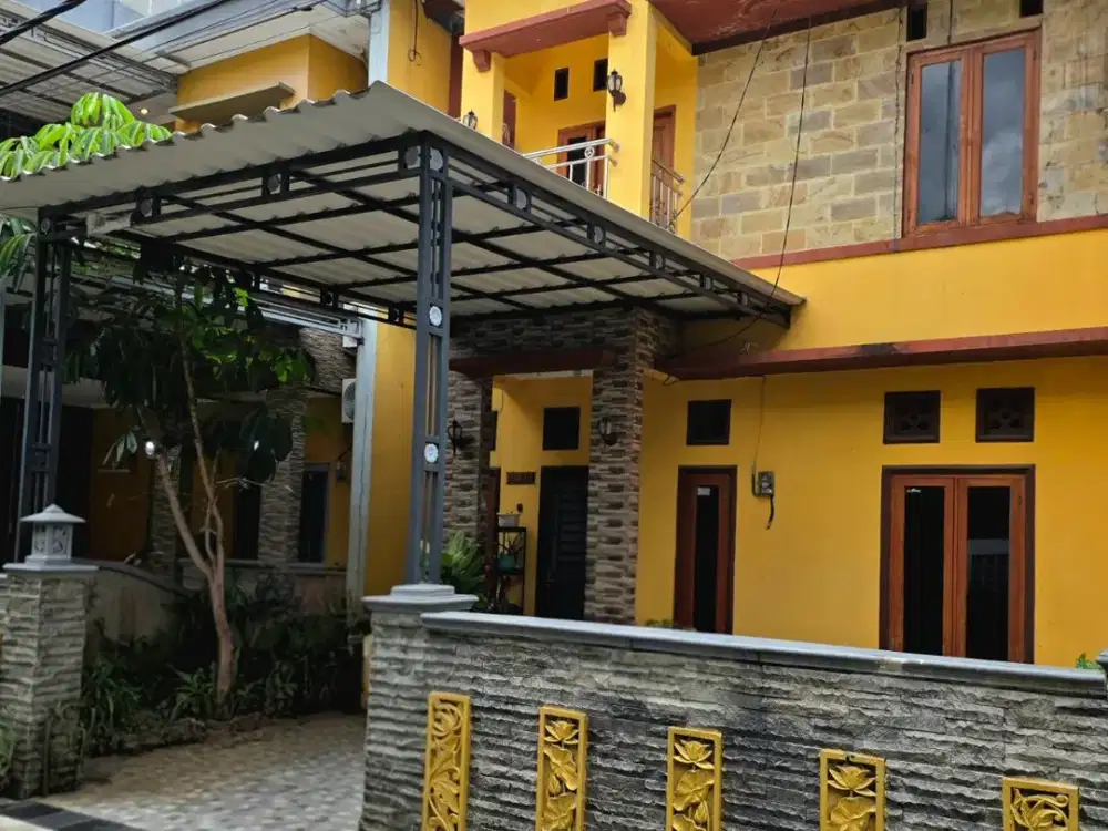 Rumah 2 Lqantai 3 Kamar Tidur Kaisar Mansion Blok B4 Karawaci - di Pusat Kota Tangerang - Harga dibawah 800 Jt