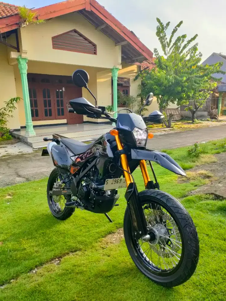 Kawasaki KLX SM/SuperMoto 150 tahun 2023
