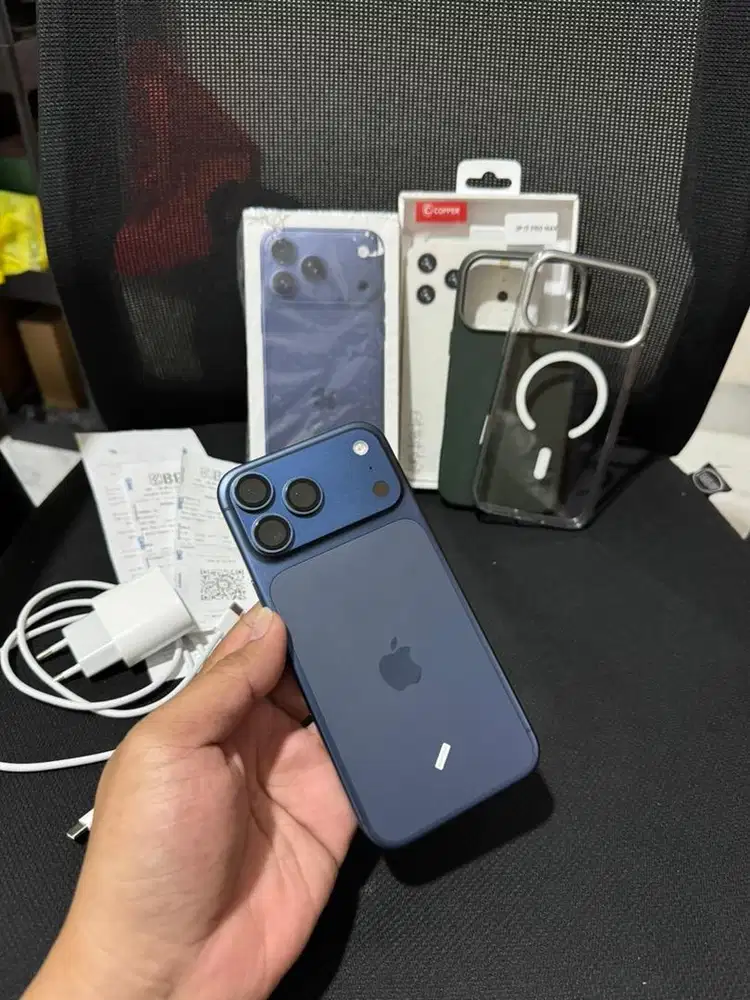 iphone 17 promax 256 ibox like new