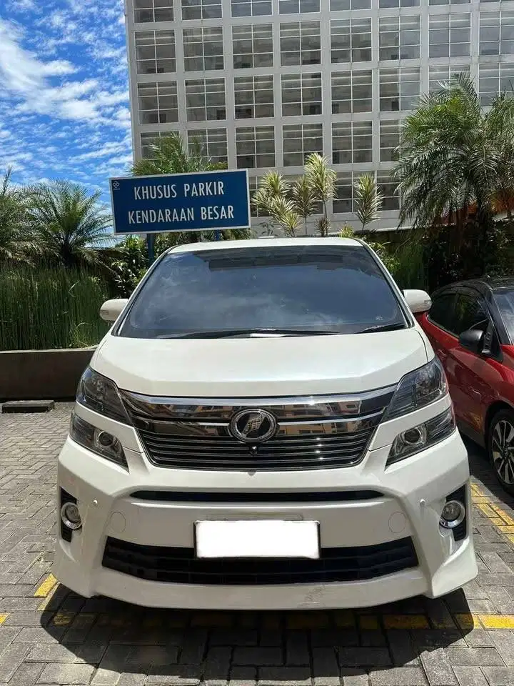 Velfire ZG 2013 premium sound