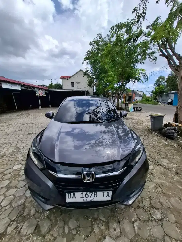 Hrv Prestige Sunroof 2015