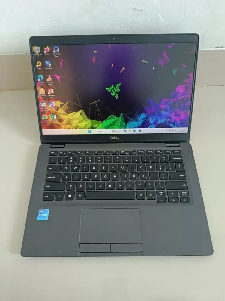 Laptop Touchscreen Core i5 RAM 16GB SSD 1TB