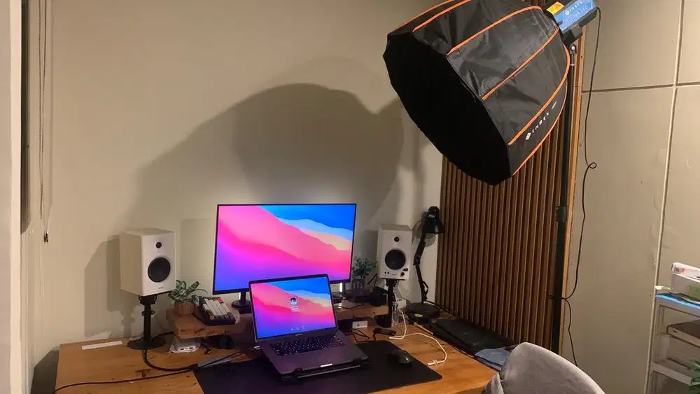xiaomi monitor G27i dan alat studio lainnya