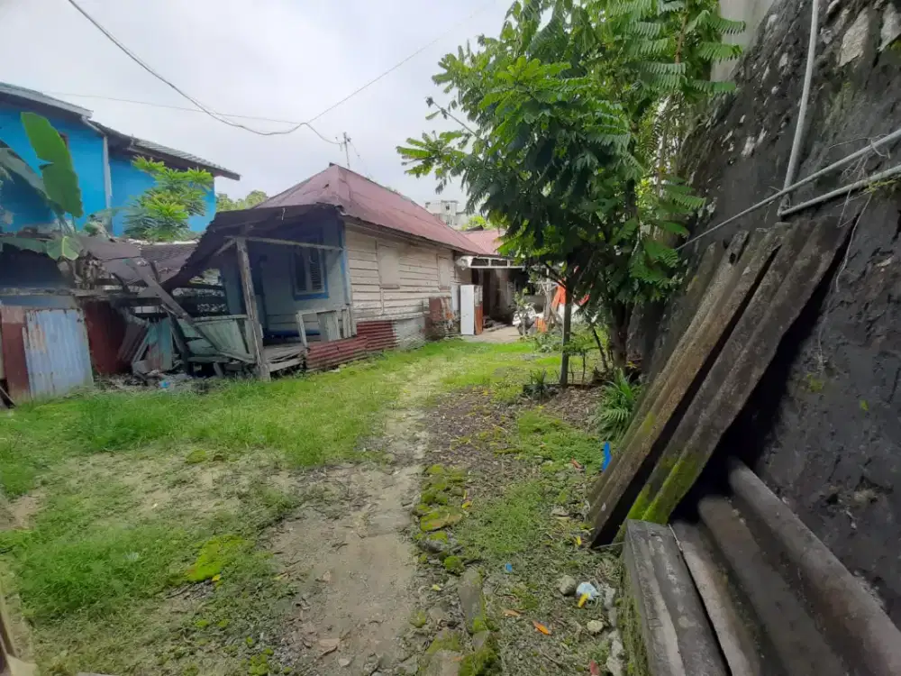 Rumah Dijual, cocok utk rumah tinggal dan kos-kosan