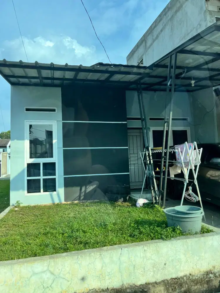 DIJUAL RUMAH DI CISAAT SUKABUMI, AKSES DEKAT STASIUN DAN EXIT TOL.